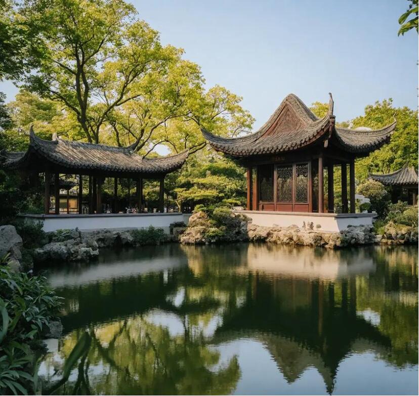 双鸭山雨真土建有限公司